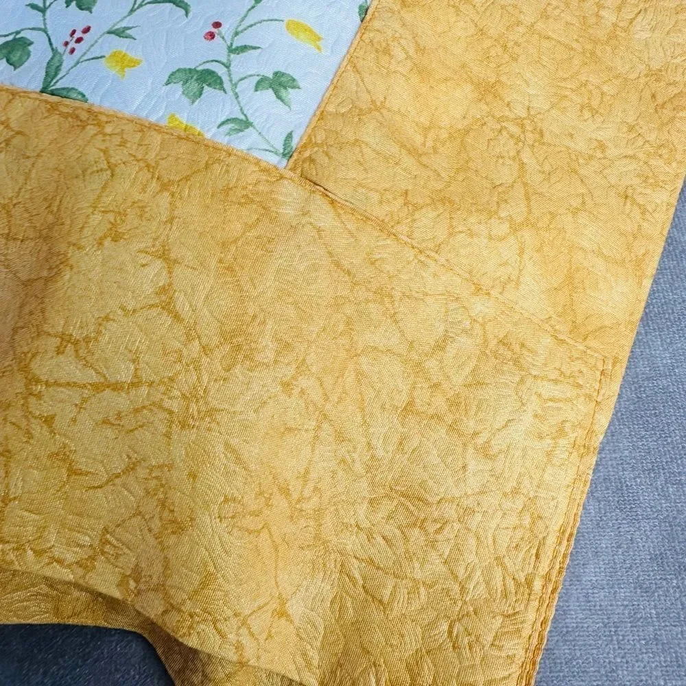 Jose Houel Paris France Taffetas Floral Crinkle Tablecloth Square 65 x 65”